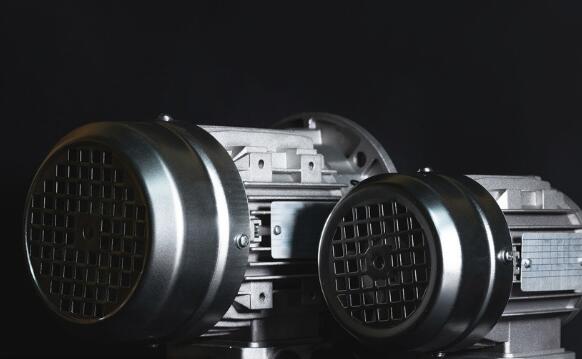 電機(jī)永磁鐵氧體直銷(xiāo)，提供電機(jī)永磁鐵氧體的直銷(xiāo)服務(wù)